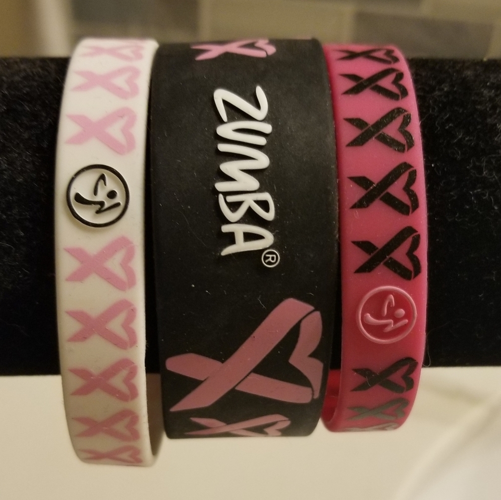 NWOT Zumba Party in Pink bangle set